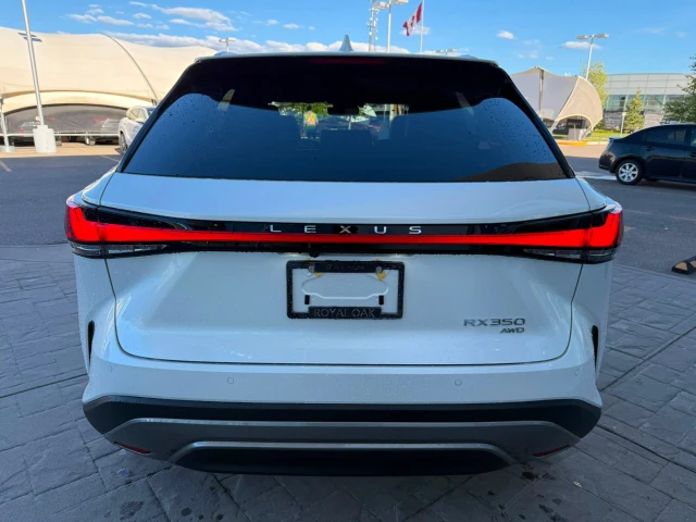 2026 Lexus RX 350, biela, 15 km, dovoz Kanada — foto 3 z 20