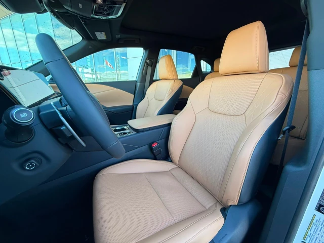 2026 Lexus RX 350, biela, 15 km, dovoz Kanada — foto 7 z 20