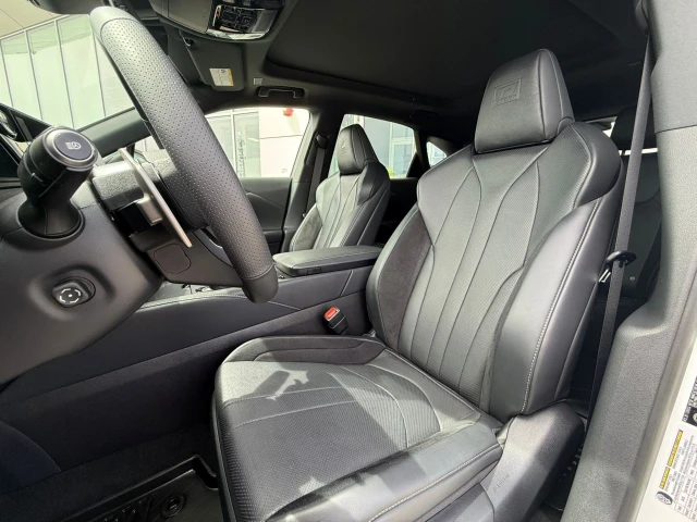 2026 Lexus RX 350h, čierna, 15 km, dovoz Kanada — foto 7 z 20