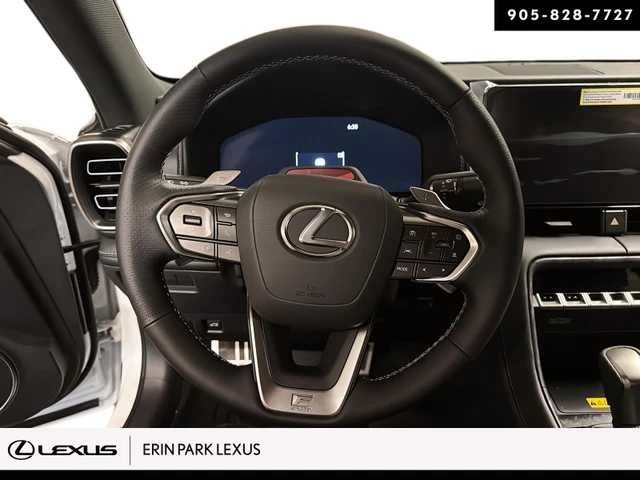 2026 Lexus IS 350, sivá, 15 km, dovoz Kanada — foto 12 z 16