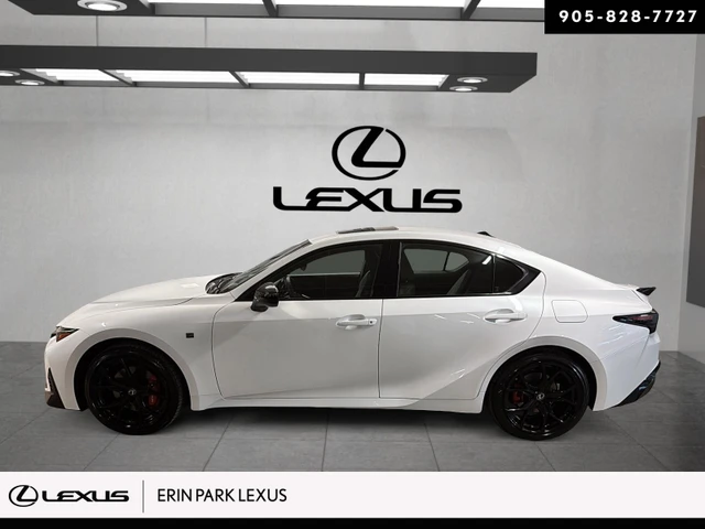 2026 Lexus IS 350, sivá, 15 km, dovoz Kanada — foto 5 z 16