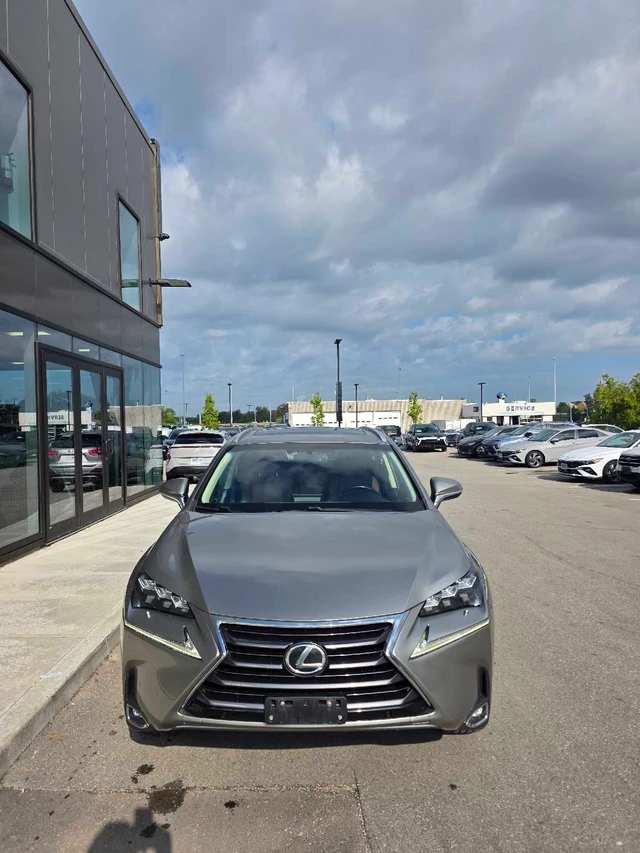 2017 Lexus Nx 200T, 95 946 km, dovoz Kanada — foto 1 | AMECAR 2017 Lexus Nx 200T, 95 946 km, dovoz Kanada — foto 1