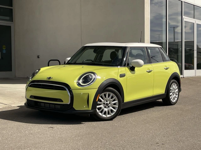 2023 MINI Minicp Cooper, žltá, 75 158 km, dovoz Kanada — foto 1