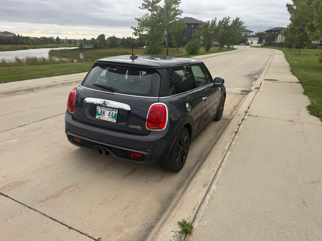 2016 Minicps, 97 000 km, dovoz Kanada — foto 4 z 5