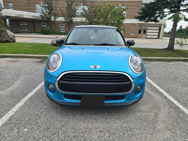 2018 Minicp, modrá, 69 687 km, dovoz Kanada — foto 1