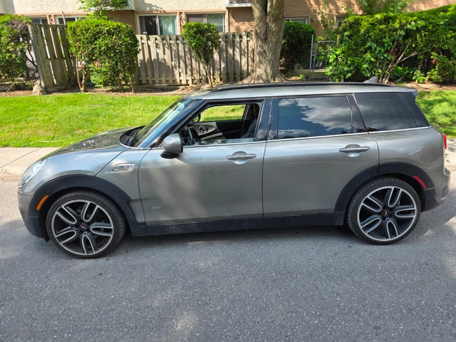 2018 Minicps, sivá, 152 400 km, dovoz Kanada — foto 1
