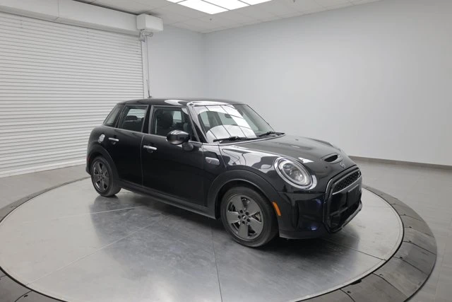 2024 MINI Minicps Cooper S, čierna, 53 866 km, dovoz Kanada — foto 1