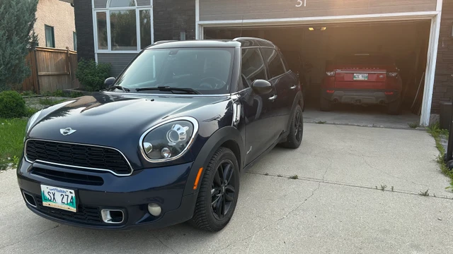 2014 MINI Cooper Countryman S, 194 663 km, dovoz Kanada — foto 4 z 5