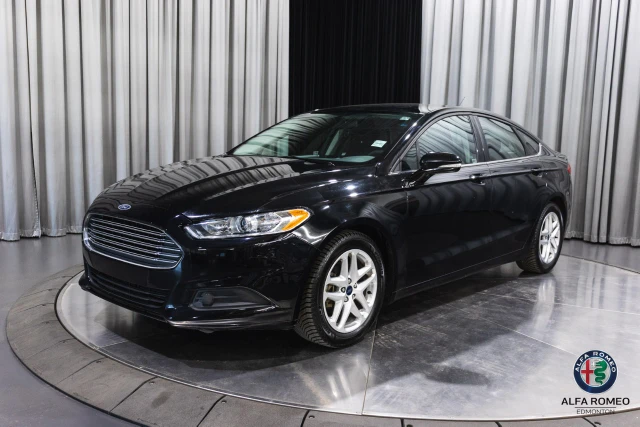 2016 Ford Fusion SE 4dr Sdn SE FWD, 122 315 km, dovoz Kanada — foto 1 z 20 2016 Ford Fusion SE 4dr Sdn SE FWD, 122 315 km, dovoz Kanada — foto 1 z 20