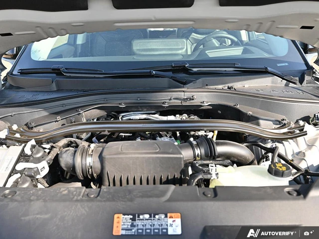 2026 Lincoln Aviator Reserve, modrá, 9 km, dovoz Kanada — foto 9 z 19