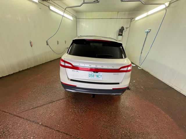 2016 Lincoln Mkx, béžová, 187 000 km, dovoz Kanada — foto 4 z 5