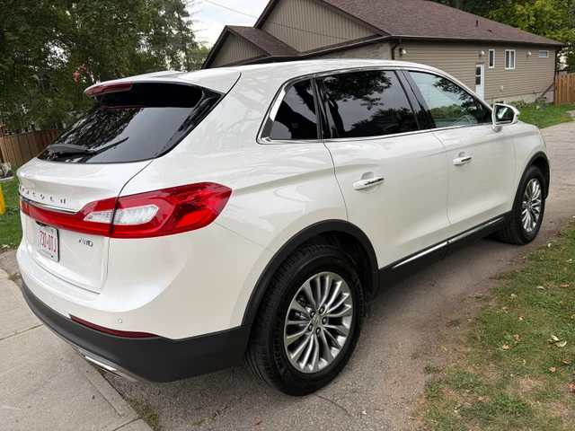 2017 Lincoln Mkx Select 3.7 V6 AWD, biela, 99 000 km, dovoz Kanada — foto 5 z 5