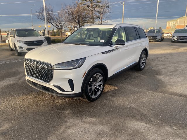 2026 Lincoln Aviator Reserve, biela, 10 km, dovoz Kanada — foto 1