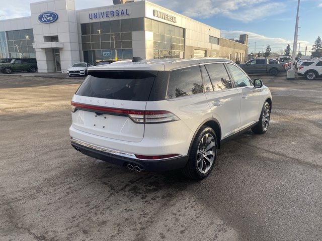 2026 Lincoln Aviator Reserve, biela, 10 km, dovoz Kanada — foto 5 z 5