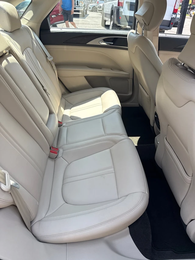 2017 Lincoln Mkz Select, 68 000 km, dovoz Kanada — foto 13 z 20