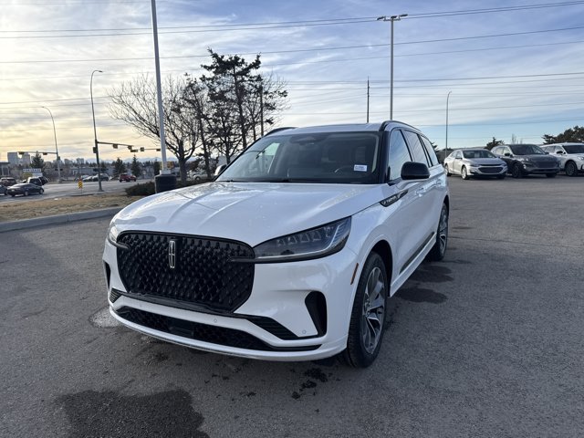 2026 Lincoln Aviator Premiere, biela, 6 km, dovoz Kanada — foto 1