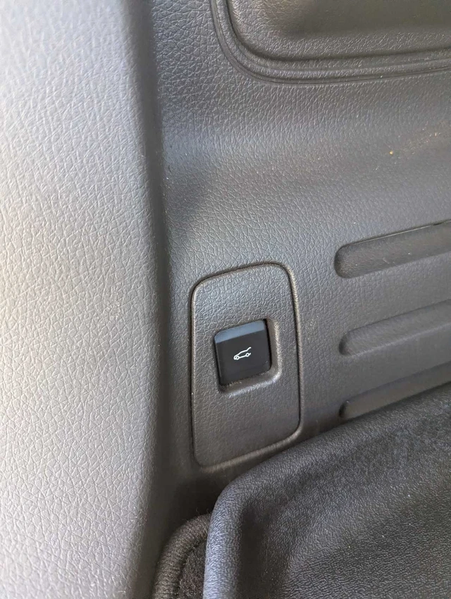 2012 Lincoln Mkx, čierna, 144 000 km, dovoz Kanada — foto 4 z 5