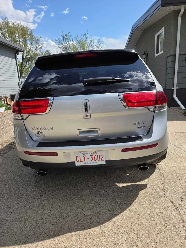 2015 Lincoln Mkx, strieborná, 191 000 km, dovoz Kanada — foto 4 z 5