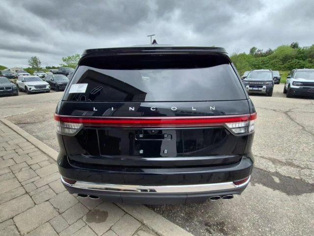 2026 Lincoln Aviator RESERVE, čierna, 12 km, dovoz Kanada — foto 3 z 5