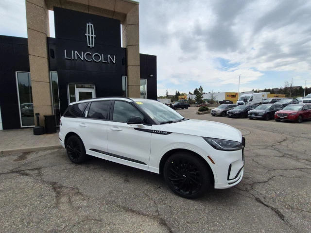 2026 Lincoln Aviator RESERVE, biela, 12 km, dovoz Kanada — foto 1