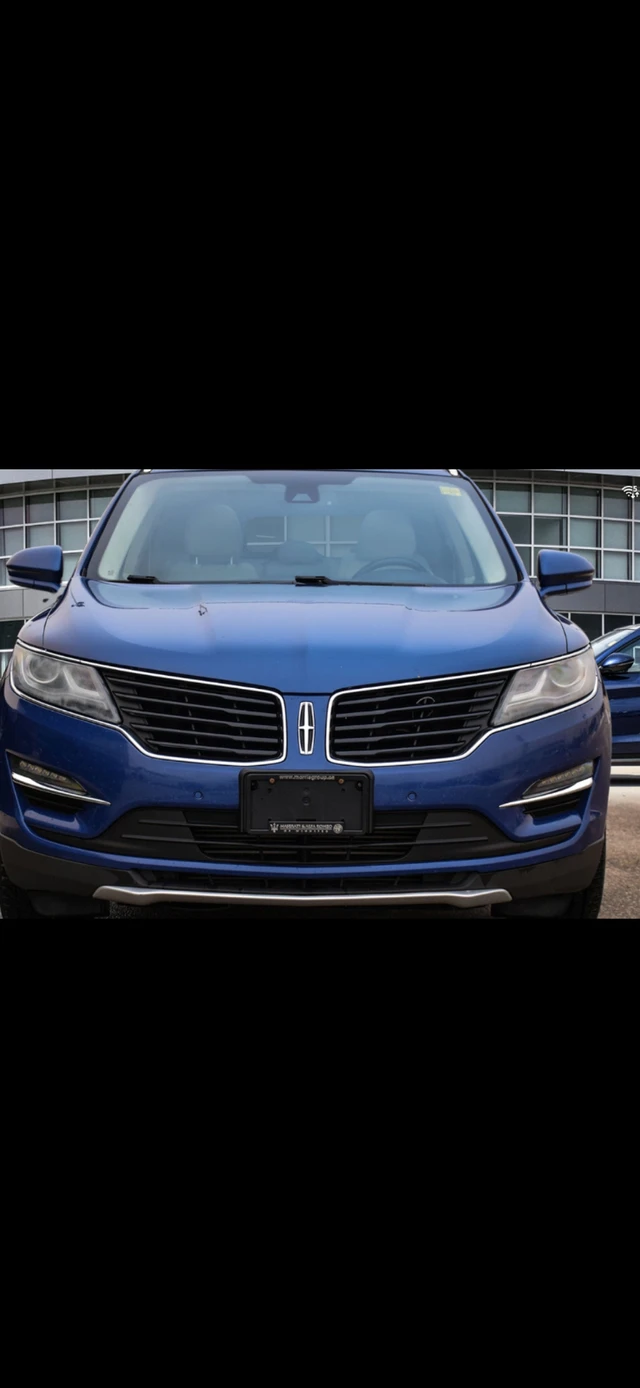 2016 Lincoln Mkc Black Label, modrá, 176 000 km, dovoz Kanada — foto 1
