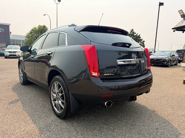 2015 Cadillac Srx Performance, sivá, 148 188 km, dovoz Kanada — foto 9 z 20