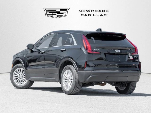 2024 Cadillac Xt4 Luxury, čierna, 17 875 km, dovoz Kanada — foto 5 z 20