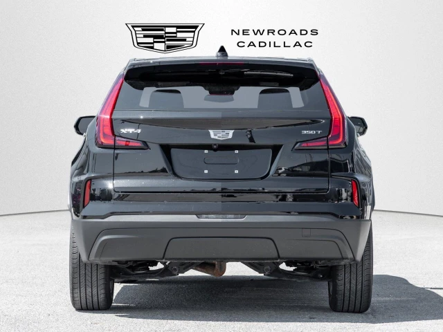 2024 Cadillac Xt4 Luxury, čierna, 17 875 km, dovoz Kanada — foto 6 z 20