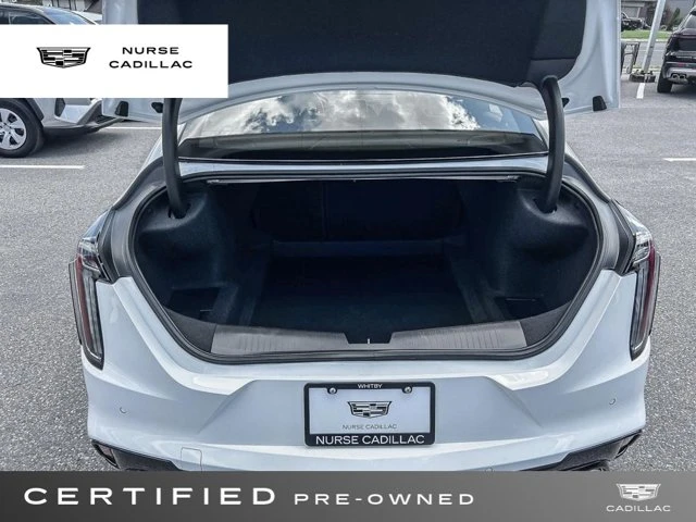 2024 Cadillac Ct4-V VSERIES, biela, 49 238 km, dovoz Kanada — foto 8 z 20