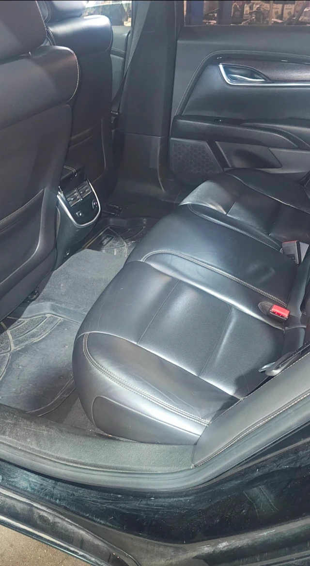 2019 Cadillac Xts, čierna, 315 000 km, dovoz Kanada — foto 5 z 5