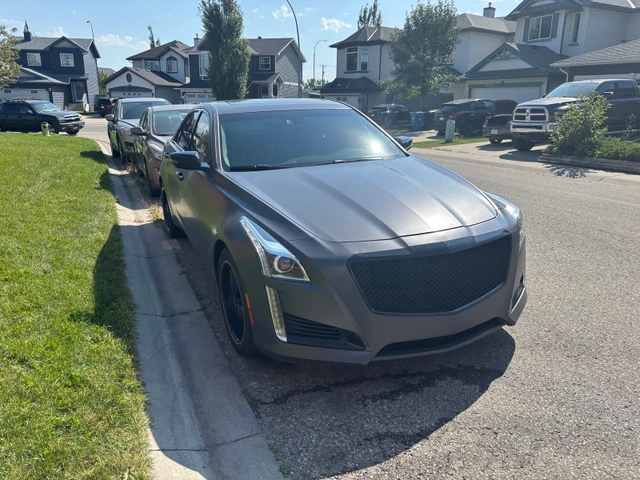 2015 Cadillac Cts, 141 000 km, dovoz Kanada — foto 1 z 5 2015 Cadillac Cts, 141 000 km, dovoz Kanada — foto 1 z 5