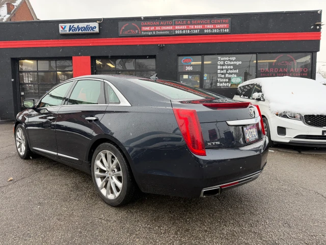 2014 Cadillac Xts Luxury Collection, modrá, 190 944 km, dovoz Kanada — foto 3 z 5