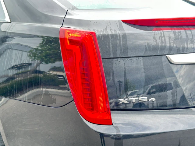 2015 Cadillac Xts Platinum, čierna, 166 955 km, dovoz Kanada — foto 14 z 20