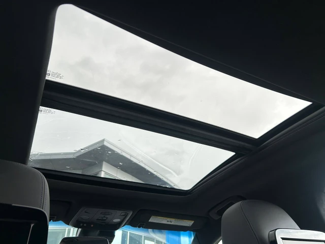 2015 Cadillac Xts Platinum, čierna, 166 955 km, dovoz Kanada — foto 2 z 20