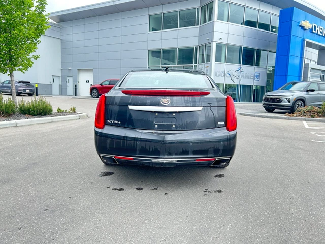 2015 Cadillac Xts Platinum, čierna, 166 955 km, dovoz Kanada — foto 8 z 20