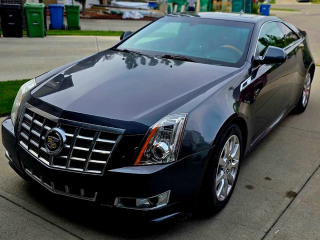 2013 Cadillac Cts Premium, sivá, 140 000 km, dovoz Kanada — foto 1