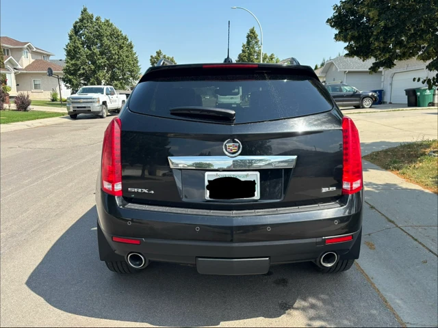 2016 Cadillac Srx Premium, 141 km, dovoz Kanada — foto 2 z 5