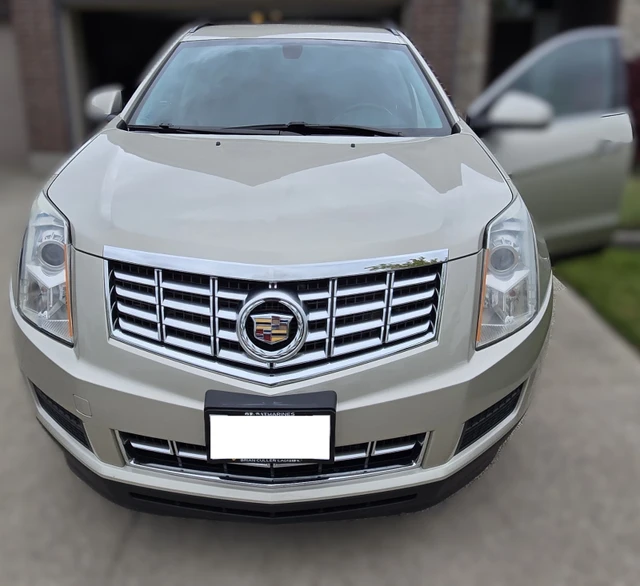 2014 Cadillac Srx Base, tan, 105 800 km, dovoz Kanada — foto 4 z 5
