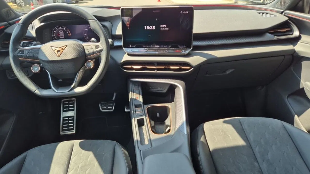 2025 Cupra Terramar, 31 640 km, Rumunsko — foto 4 z 24