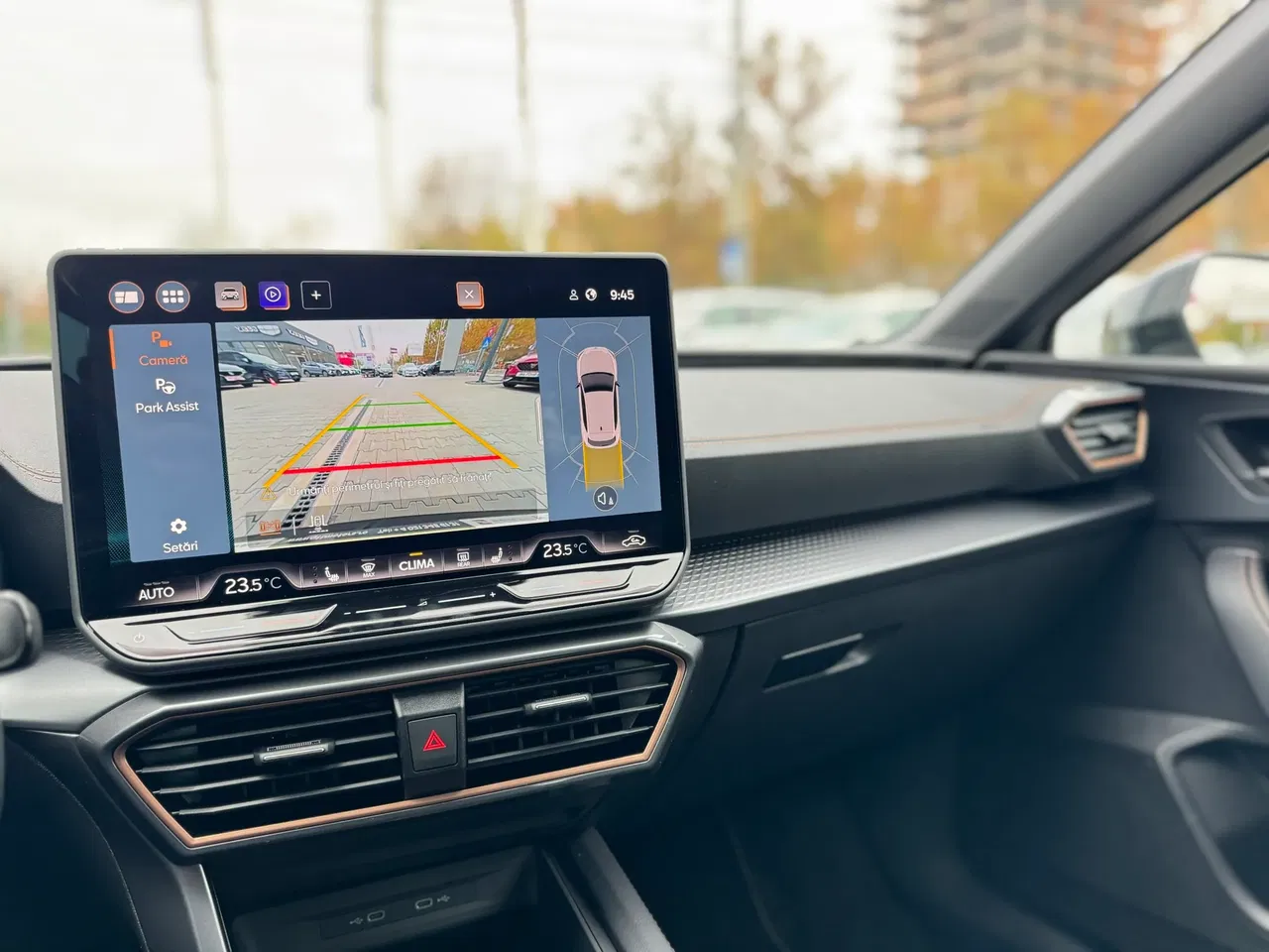 2025 Cupra Leon, 4 900 km, Rumunsko — foto 9 z 13