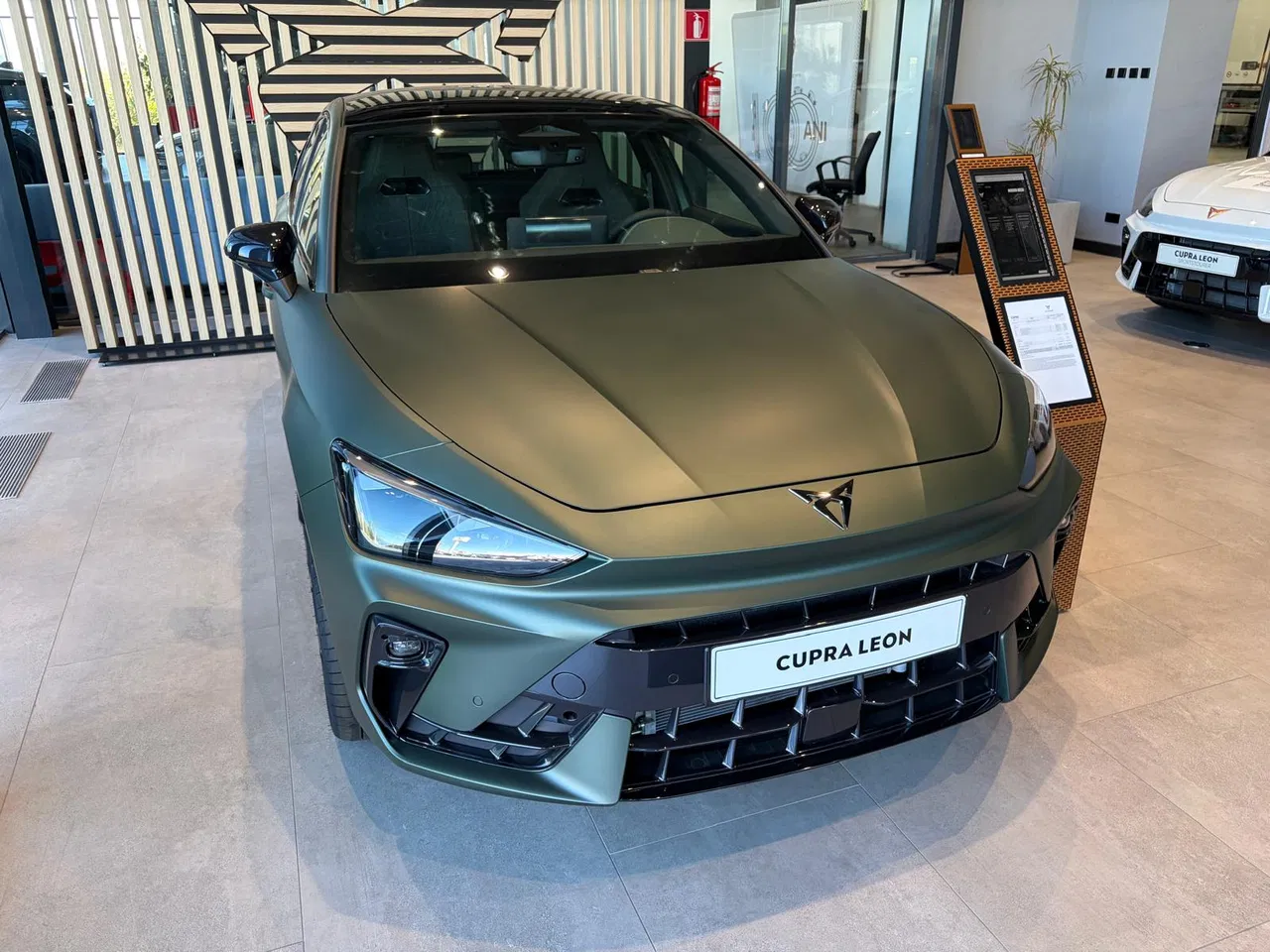 2026 Cupra Leon, 1 km, Rumunsko — foto 1