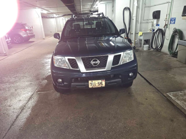 2019 Nissan Frontier PRO 4X, modrá, 75 000 km, dovoz Kanada — foto 1