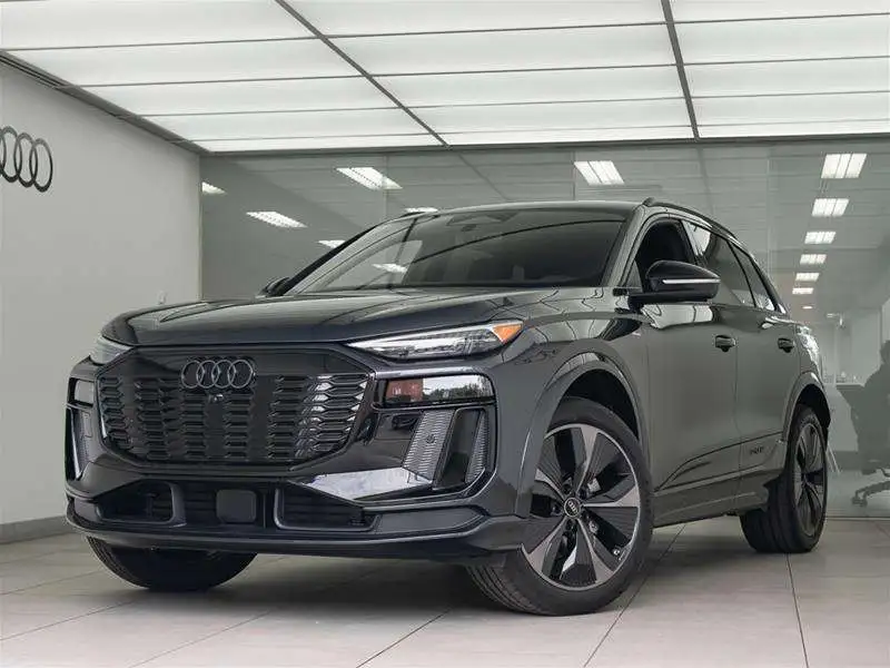 2027 Audi Q6 e-tron Technik quattro, sivá, 13 km, dovoz Kanada — foto 1