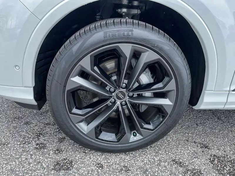 2026 Audi Q7 Progressiv, biela, 85 km, dovoz Kanada — foto 10 z 12