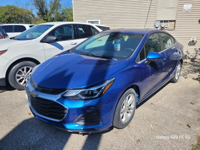 2019 Chevrolet Cruze LT, 41 350 km, dovoz Kanada — foto 1