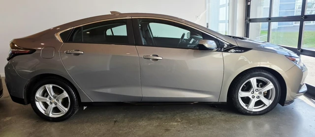 2017 Chevrolet Volt, sivá, 131 583 km, dovoz Kanada — foto 2 z 5