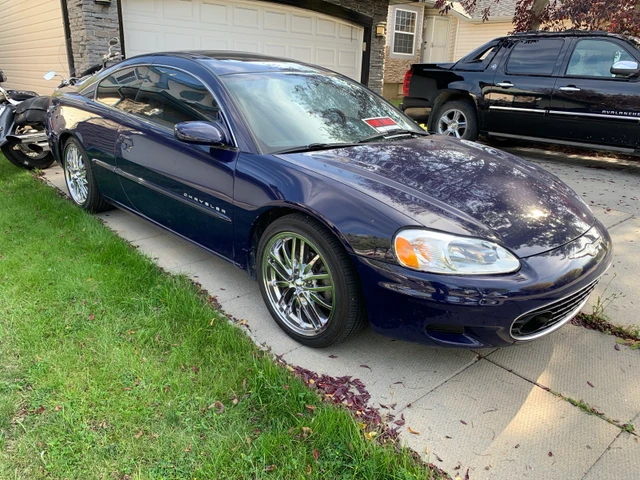 2001 Chrysler Sebring LXi, 103 512 km, dovoz Kanada — foto 2 z 5