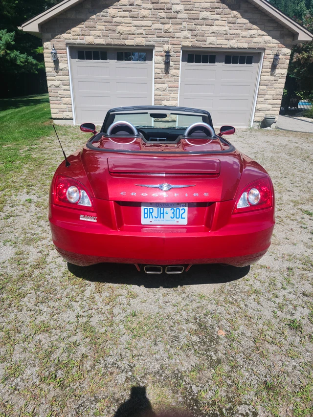 2005 Chrysler Crossfire Limited, červená, 88 088 km, dovoz Kanada — foto 3 z 5