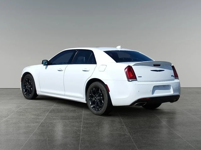 2023 Chrysler 300 300S, biela, 81 997 km, dovoz Kanada — foto 4 z 17