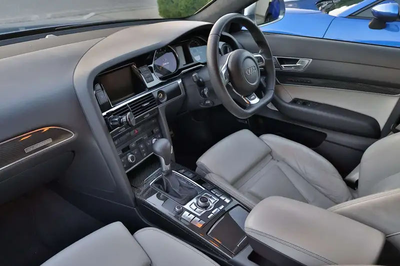 2008 Audi RS6, modrá, 97 517 km, dovoz Kanada — foto 4 z 12